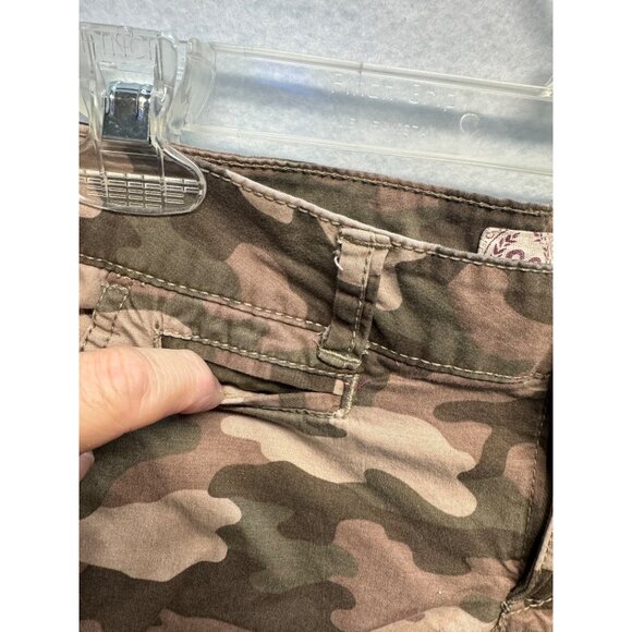 Womens SO Brand Camouflage Print Casual Pants Size 5 Cotton Blend Slim Fit - Picture 3 of 10